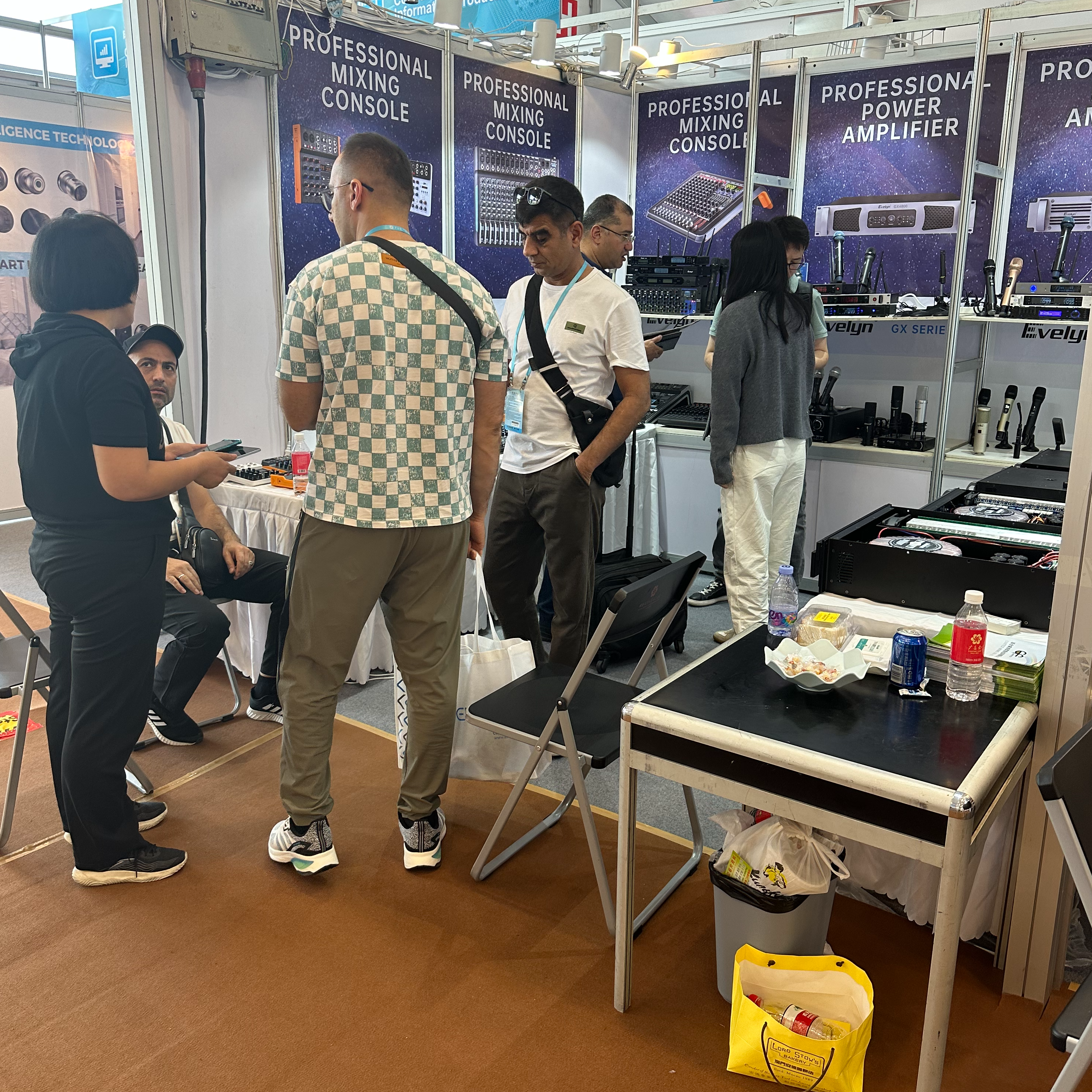 professional sound mixer